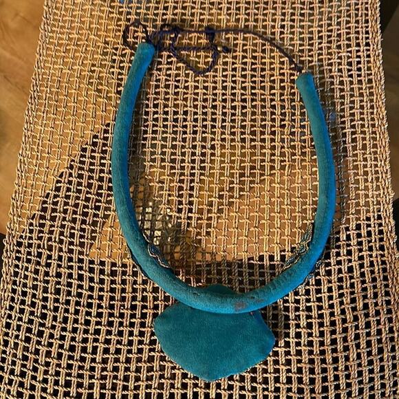 Necklace vintage - One of a kind teal suede and Bronze & teal beading - Picture 3 of 3